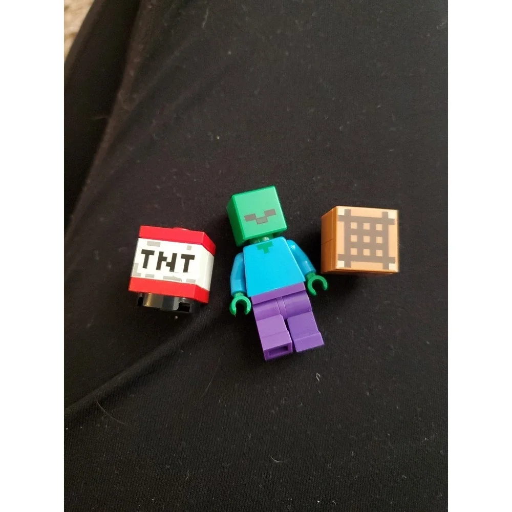 Lego Minecraft‎ Lot Zombie, TNT Brick And Craft Table Minifigure